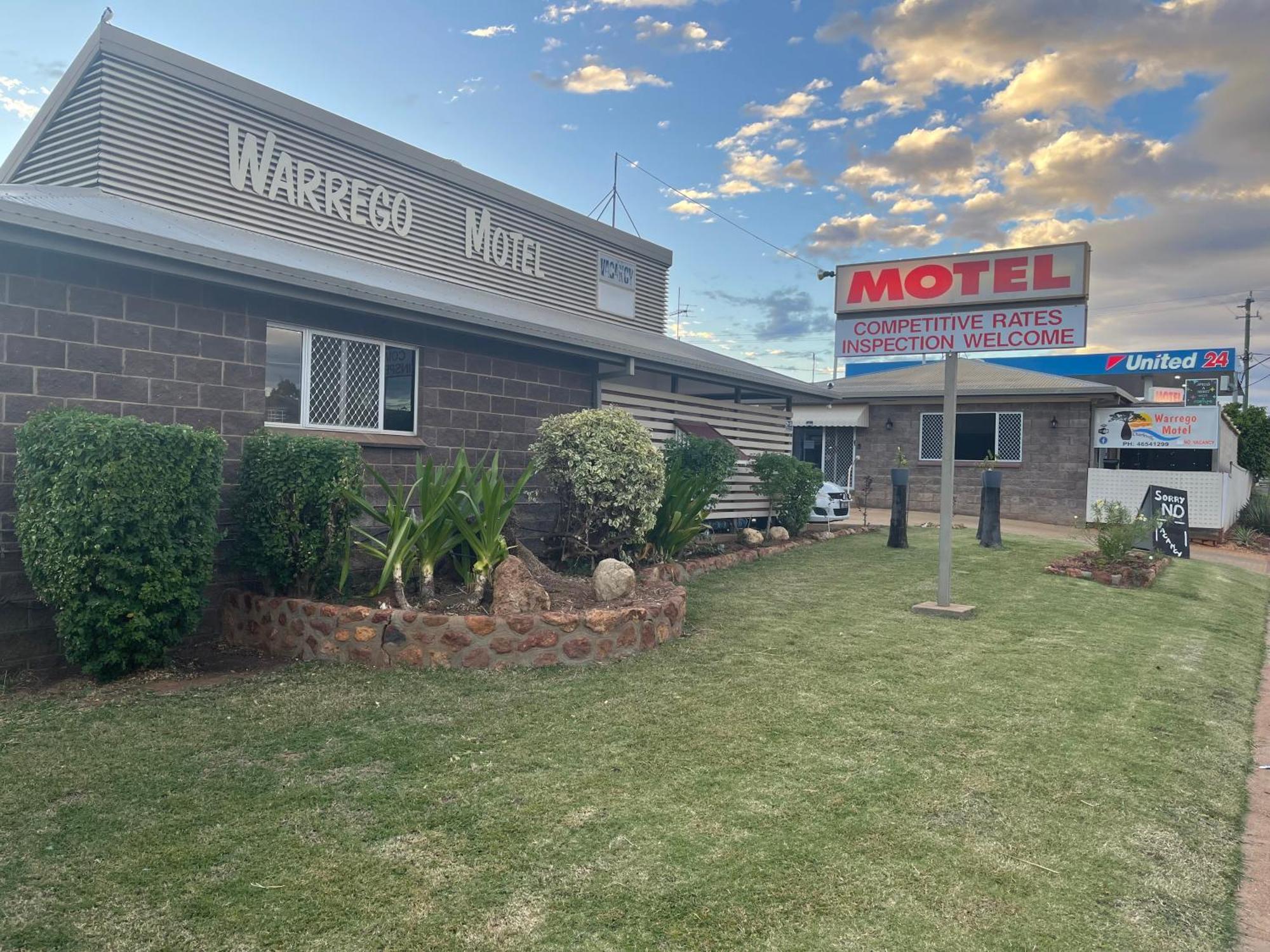 Warrego Motel Чарлевил Екстериор снимка